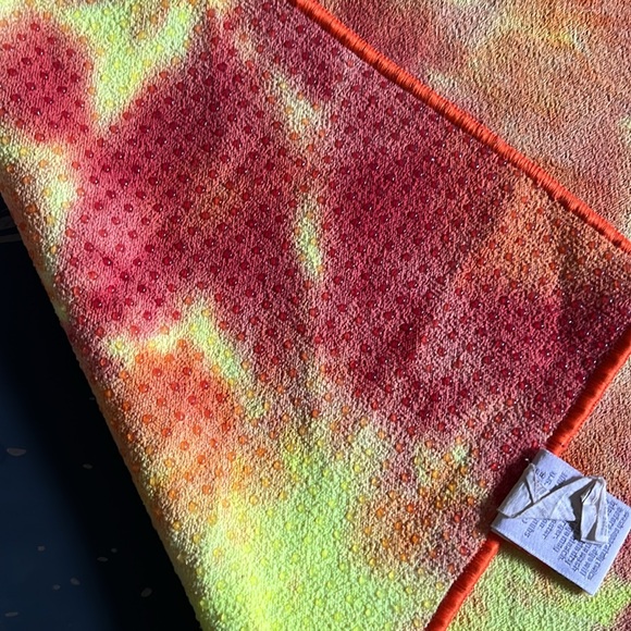 Yogitoes skidless yoga mat cover - Picture 4 of 4